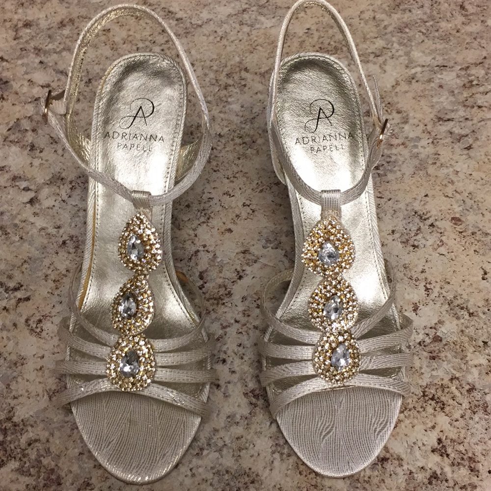 Dress shoe